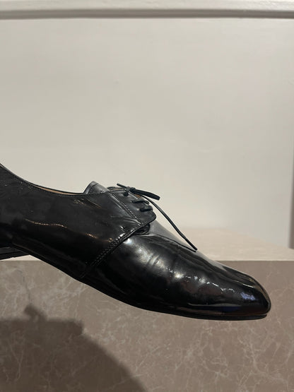 Derbies Prada noires T.40