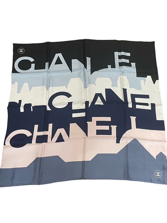Foulard Chanel bleu NEUF