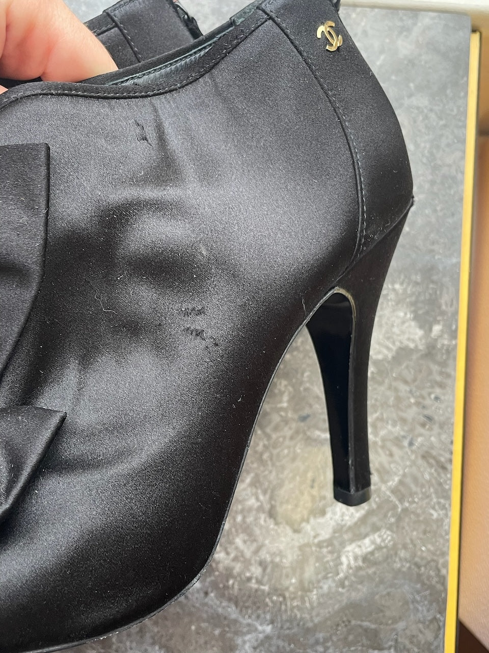 Boots Chanel noires T.38,5