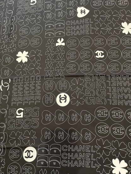 Foulard Chanel noir Trèfle