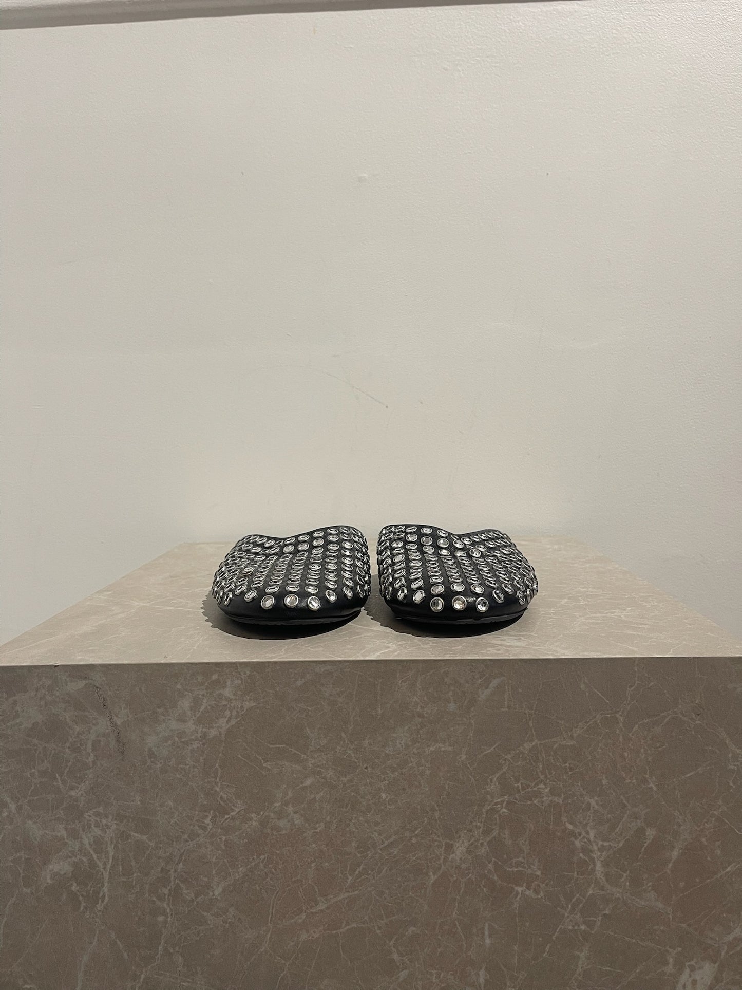 Mules Alaia à strass T.37