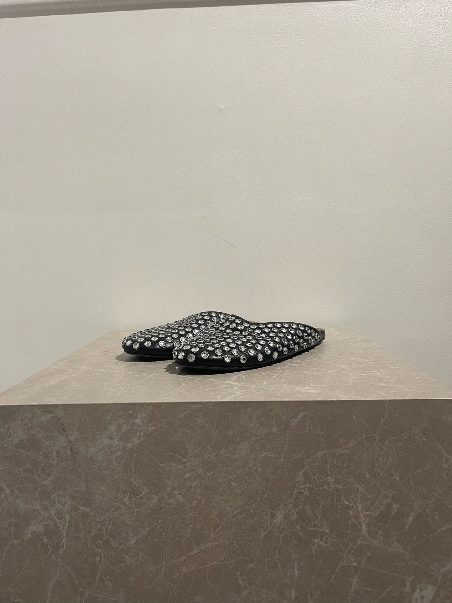 Mules Alaia à strass T.37