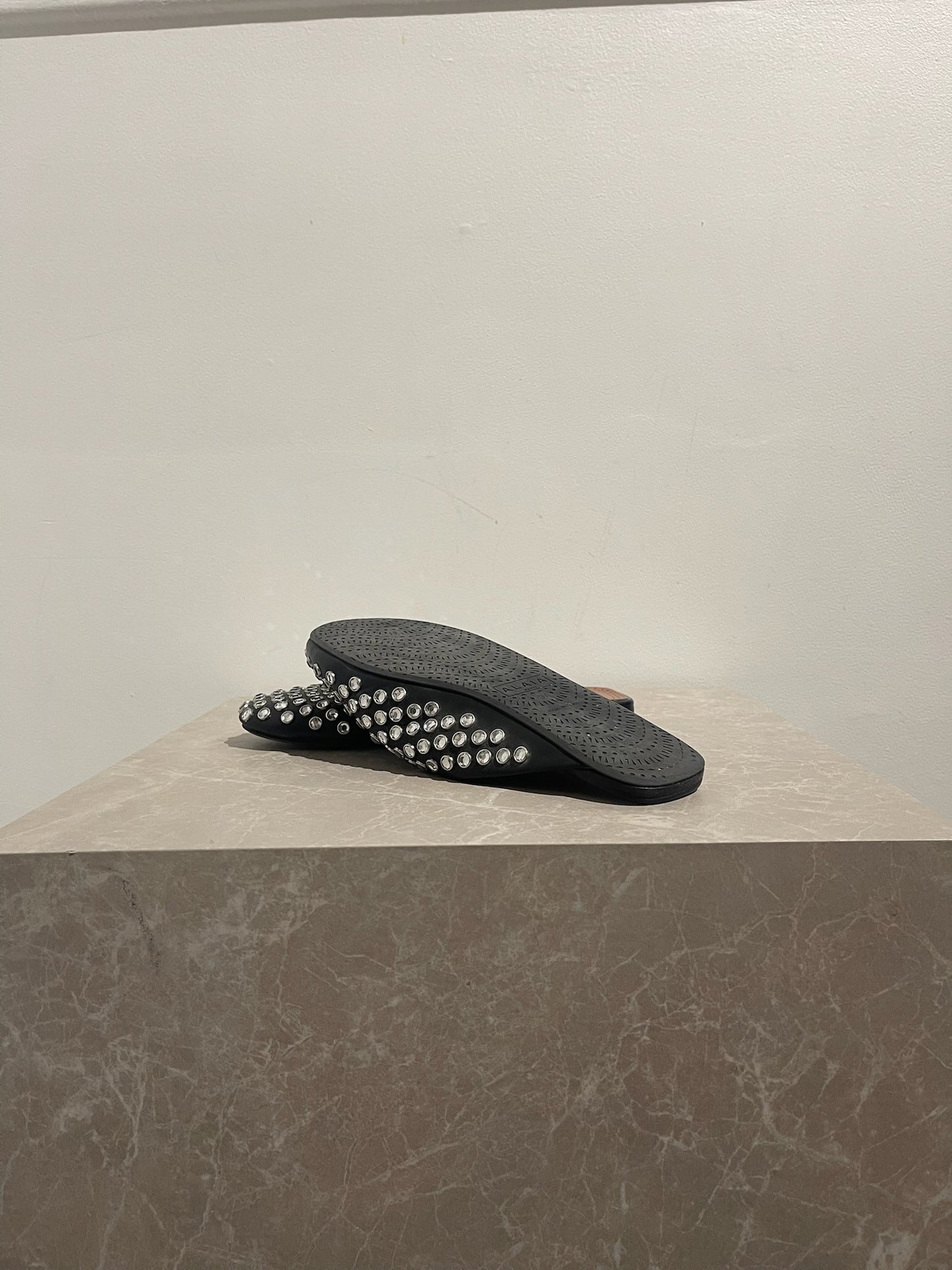 Mules Alaia à strass T.37