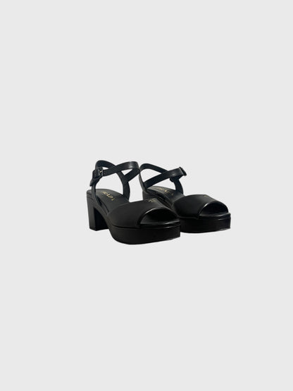 Sandales Prada noires T.37