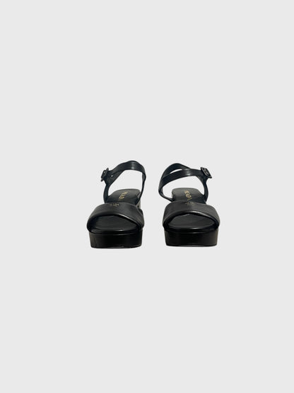 Sandales Prada noires T.37