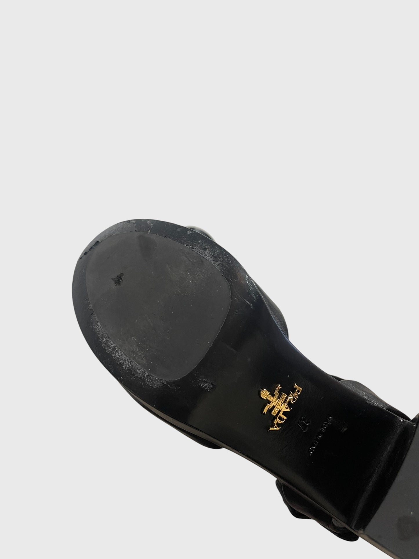 Sandales Prada noires T.37