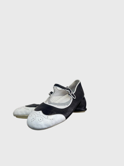 Ballerines Chanel Mary Jane T.39