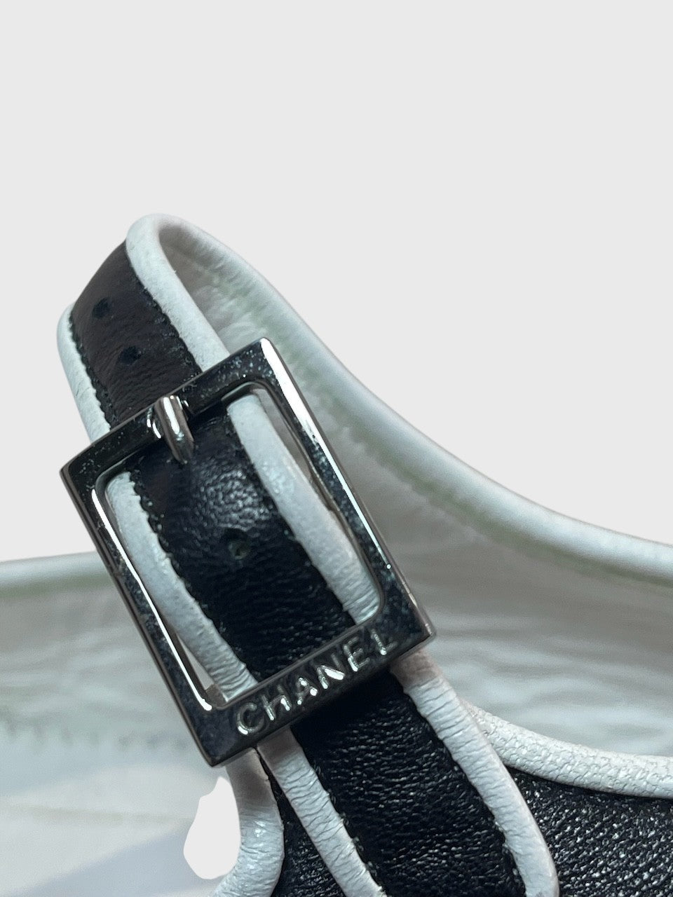 Ballerines Chanel Mary Jane T.39