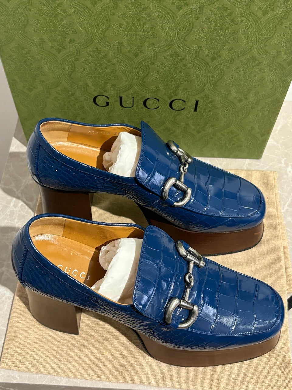 Mocassins Gucci bleus T.39.5