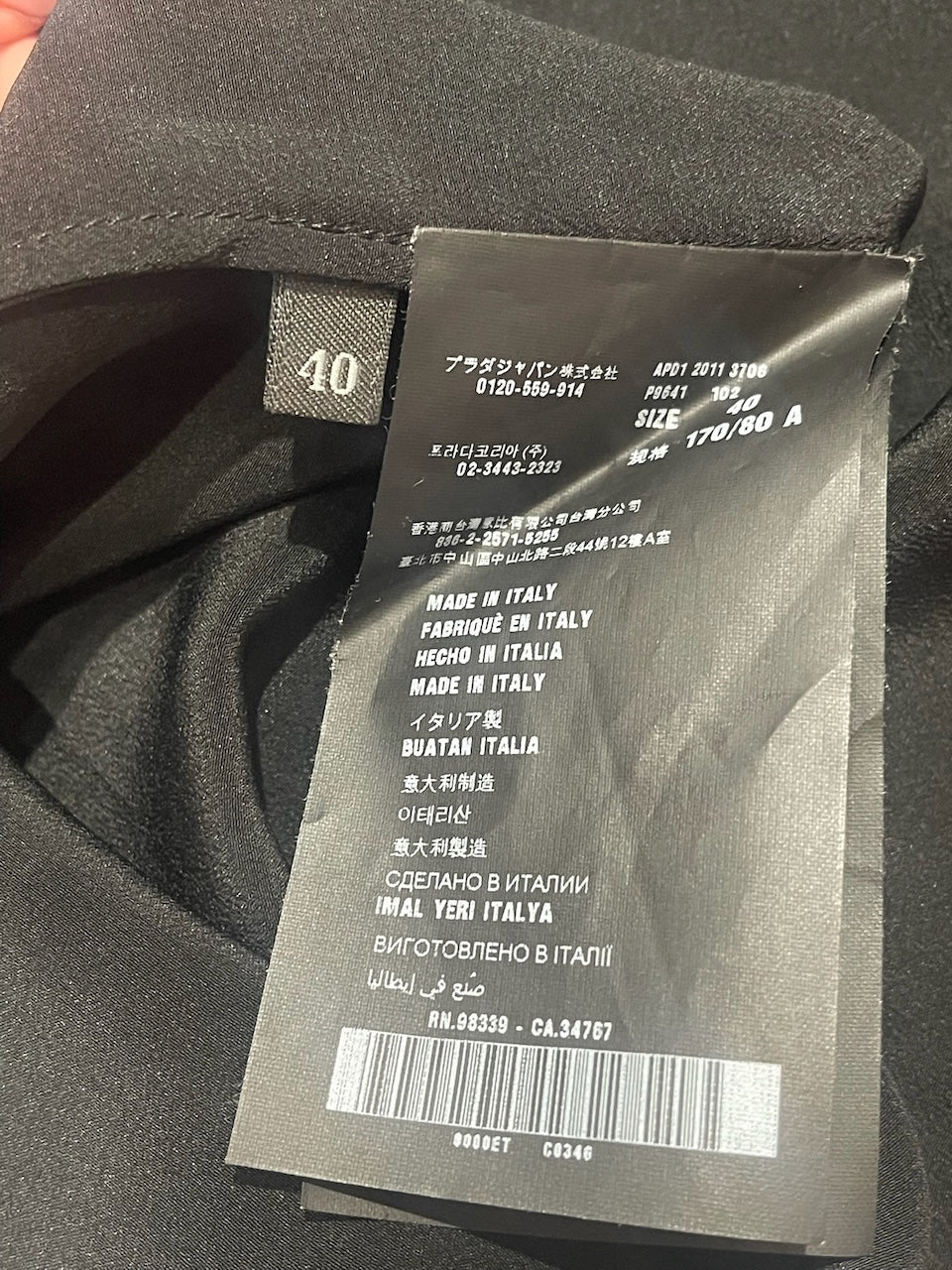 Top Prada noir T.36