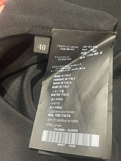 Top Prada noir T.36