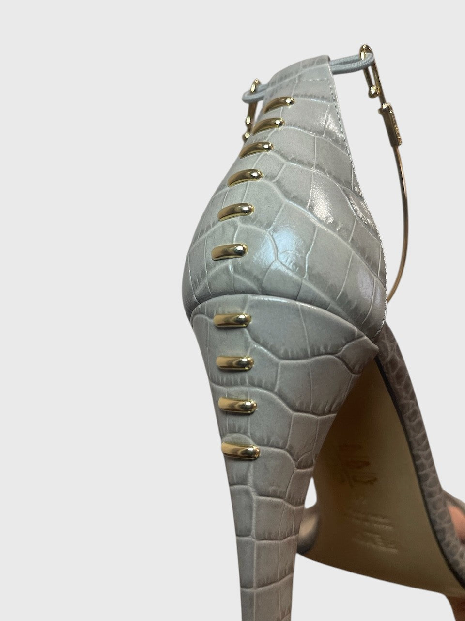 Sandales Fendi grises T.40