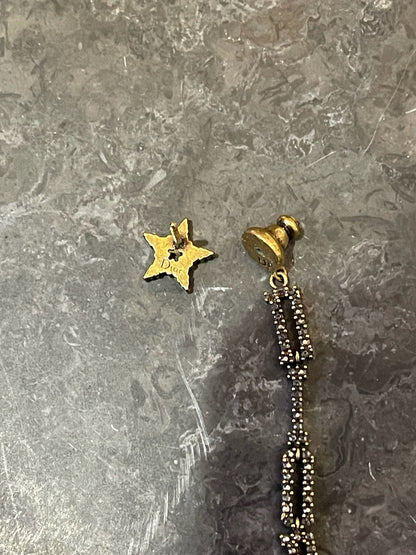 Boucle d'oreille Dior Revolution