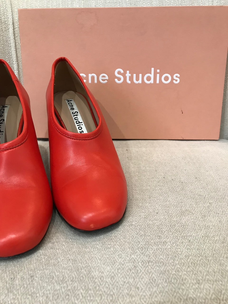 Escarpins Acne Studios rouges T.37