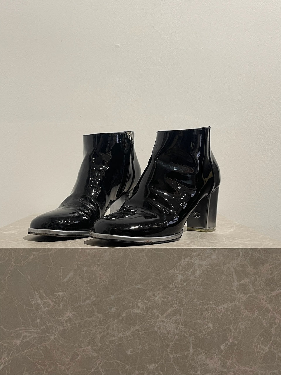Bottines Chanel noires T.37,5