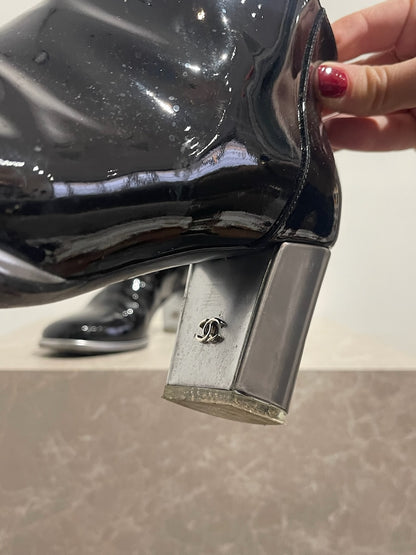 Bottines Chanel noires T.37,5