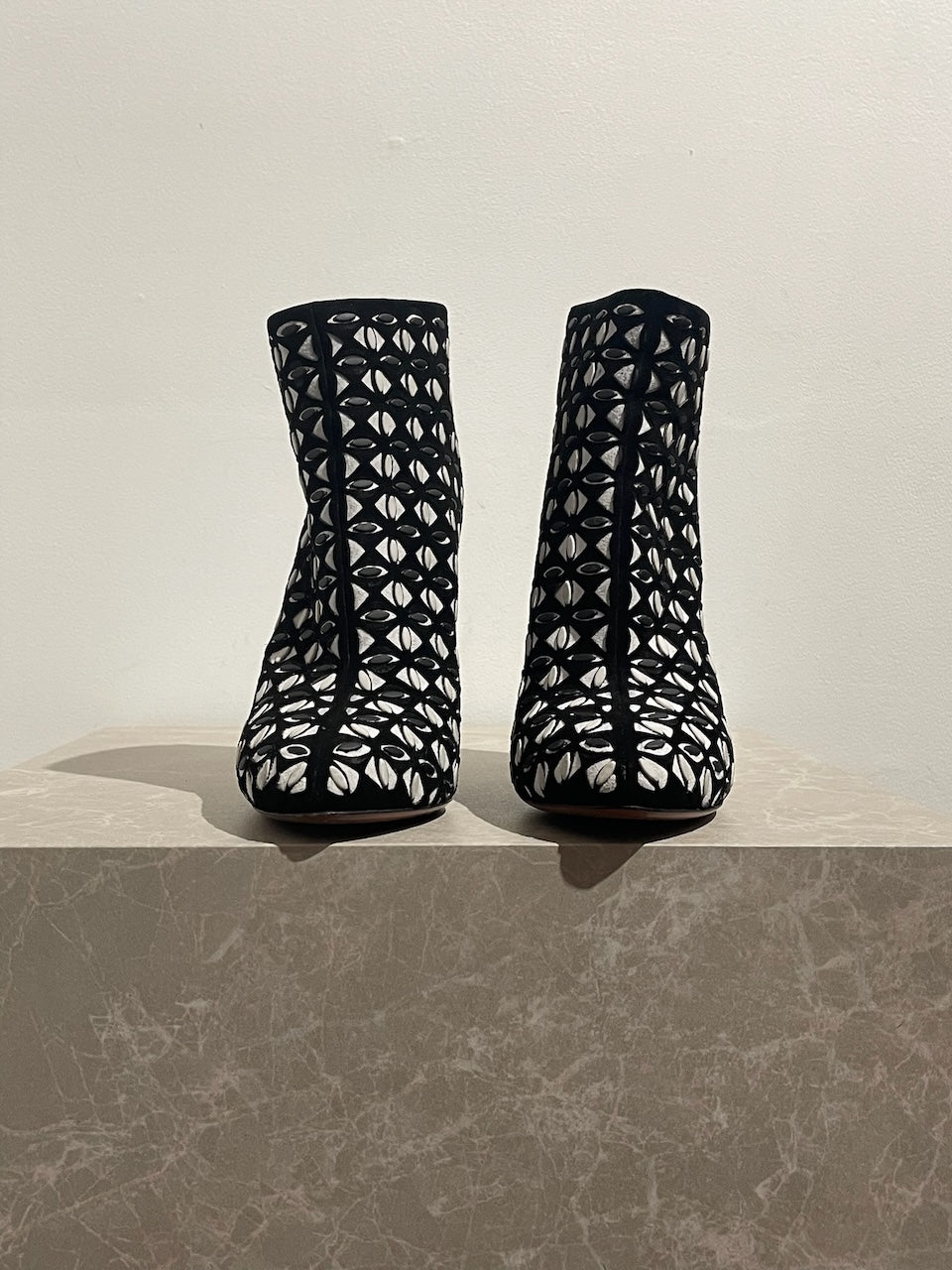 Bottines Alaia noires T.39