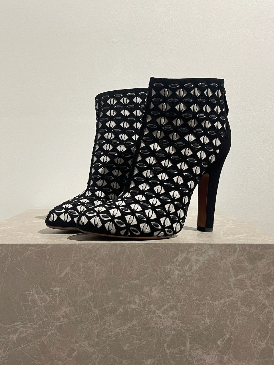 Bottines Alaia noires T.39