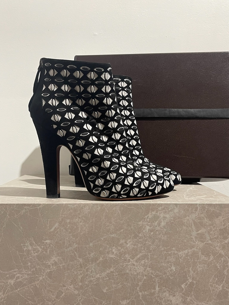 Bottines Alaia noires T.39