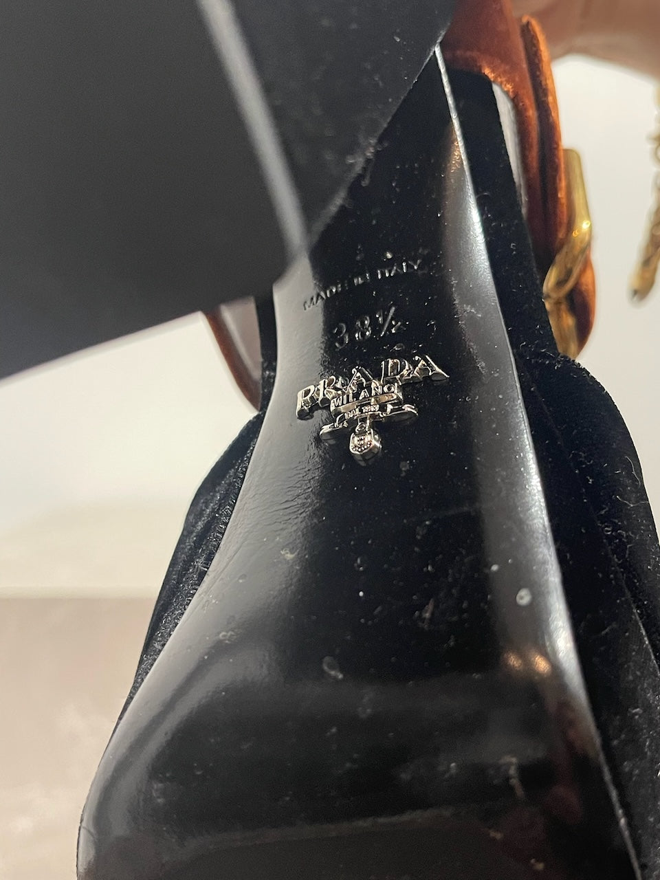 Sandales Prada noires T.38,5