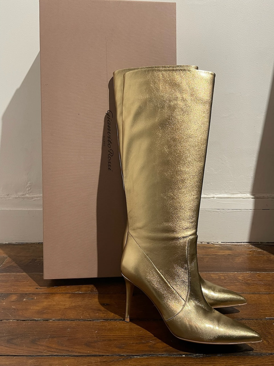 Bottes Gianvito Rossi dorées T.39