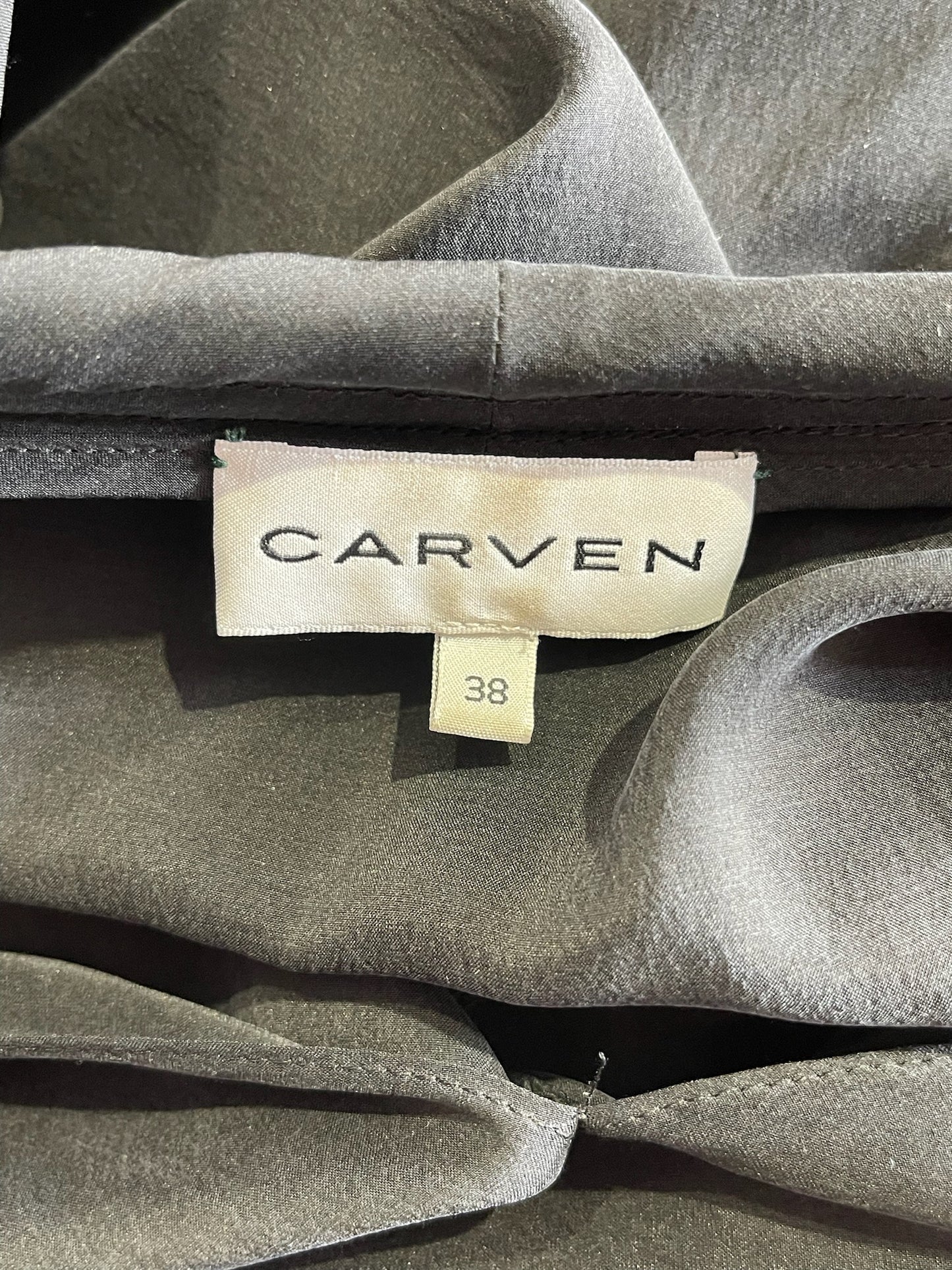 Robe Carven noire T.38