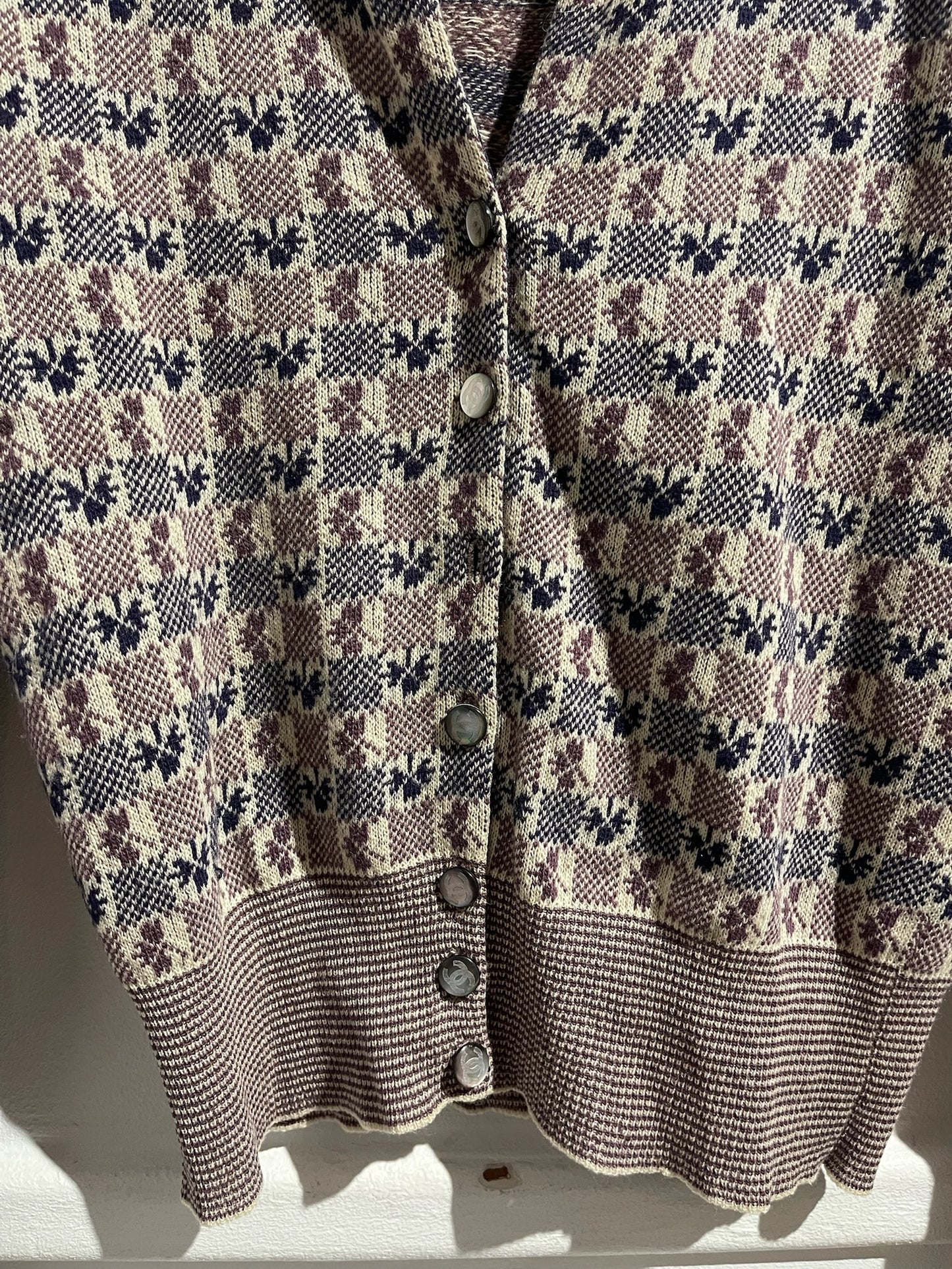 Cardigan Chanel à carreaux T.36