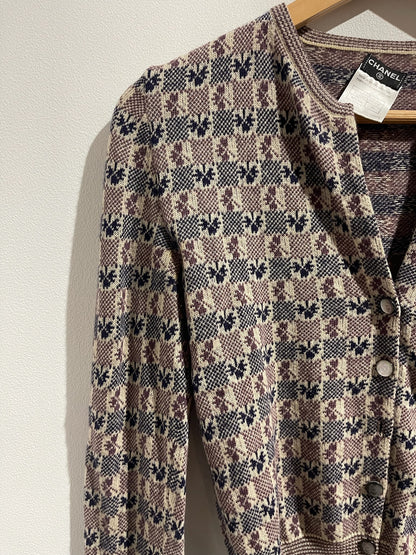 Cardigan Chanel à carreaux T.36