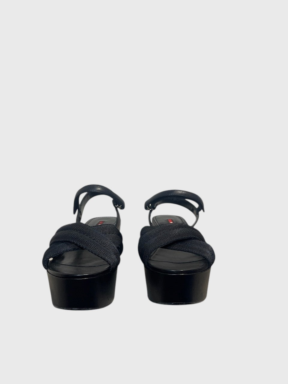 Sandales Prada noires T.36