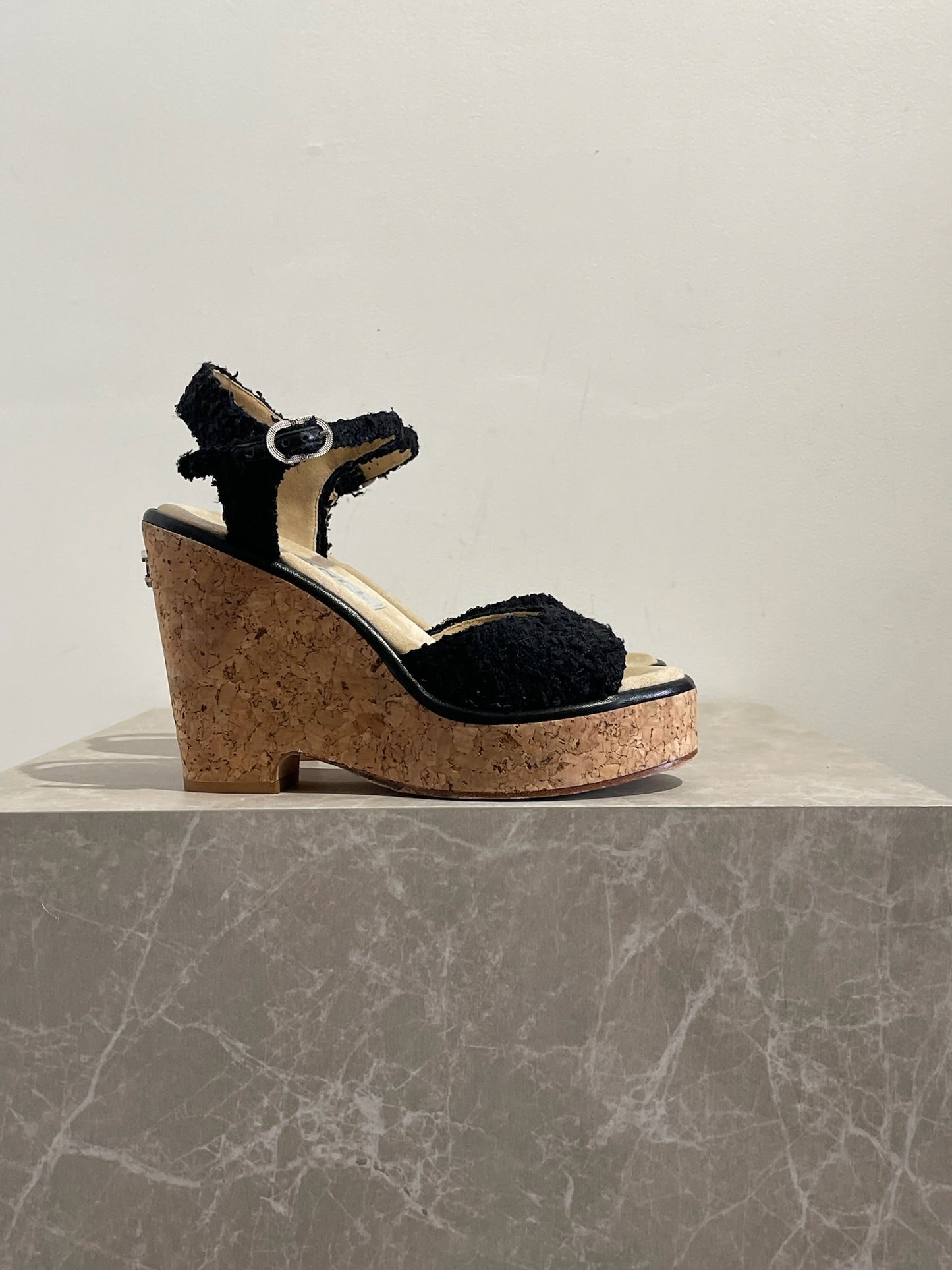 Sandales Chanel noires T.38