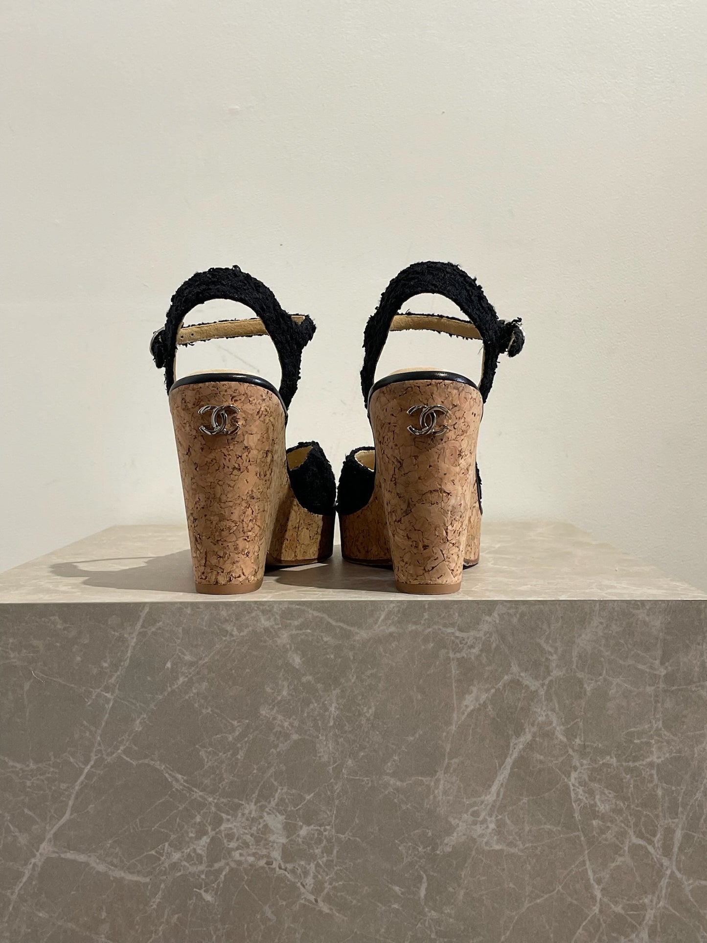 Sandales Chanel noires T.38