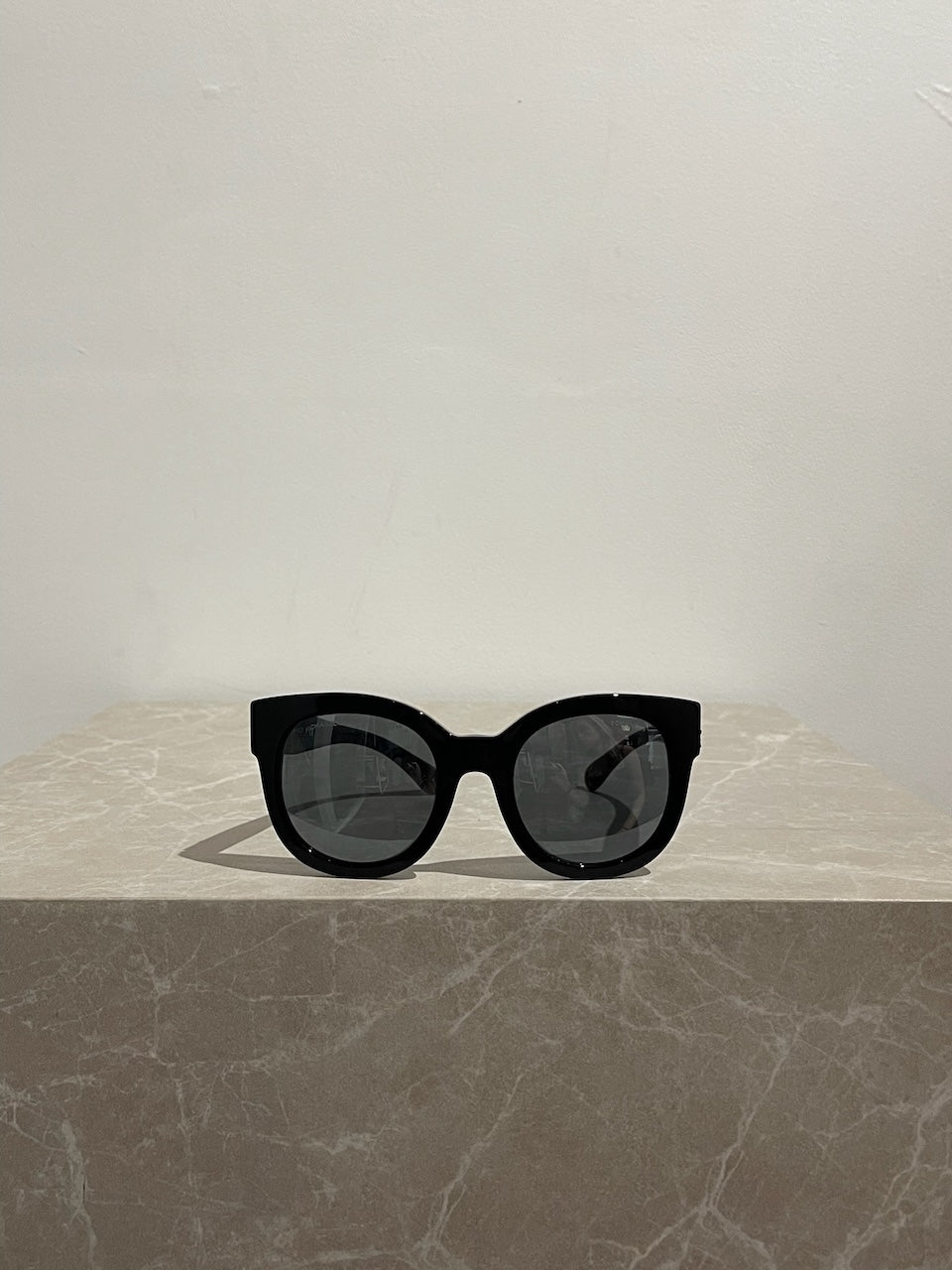 Lunettes de soleil Chanel noires