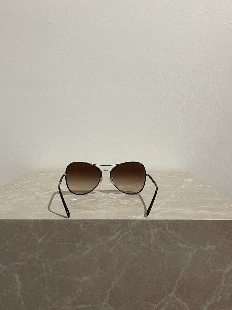 Lunettes de soleil Chanel noires