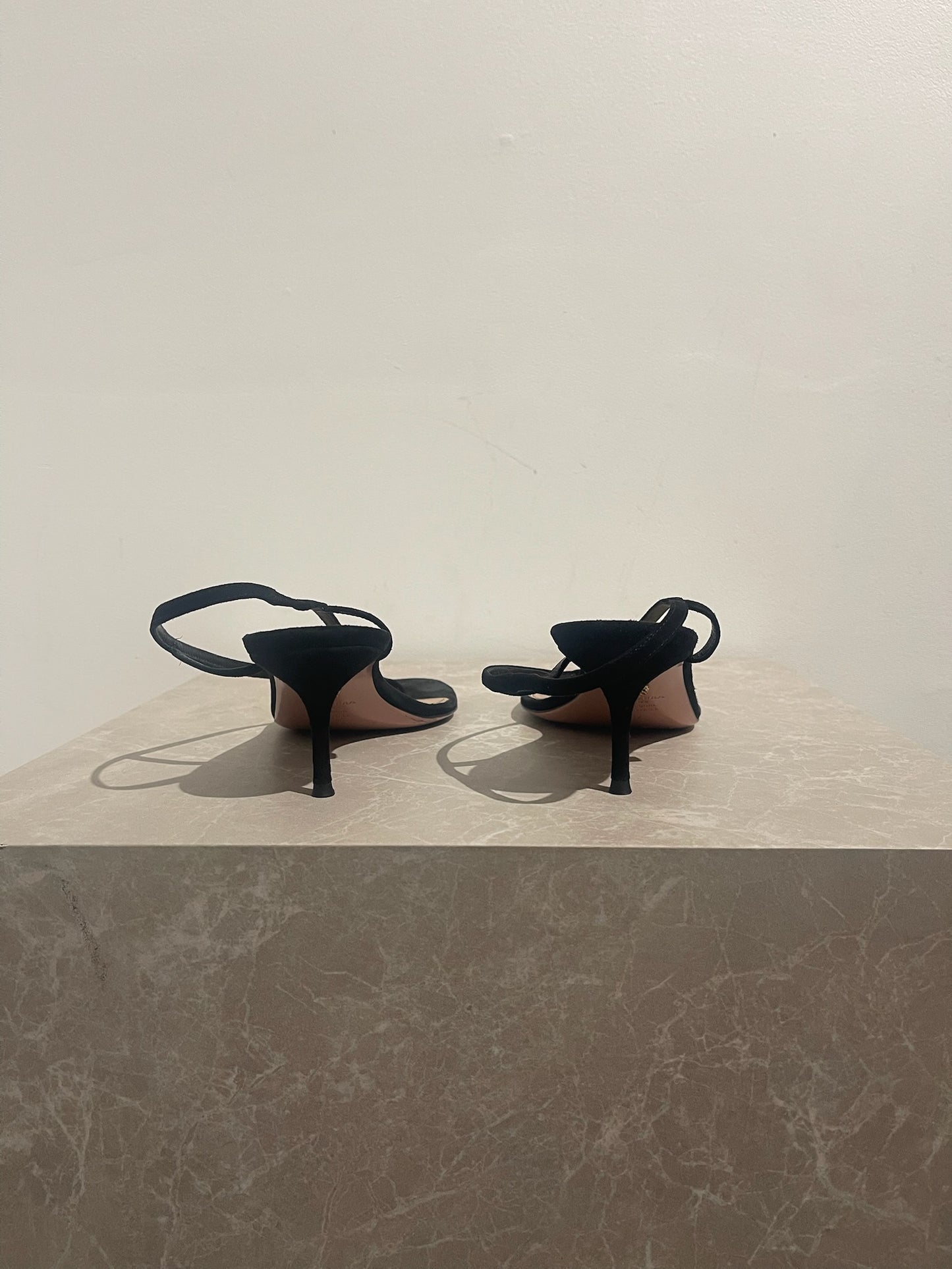 Sandales Aquazzura noires T.37