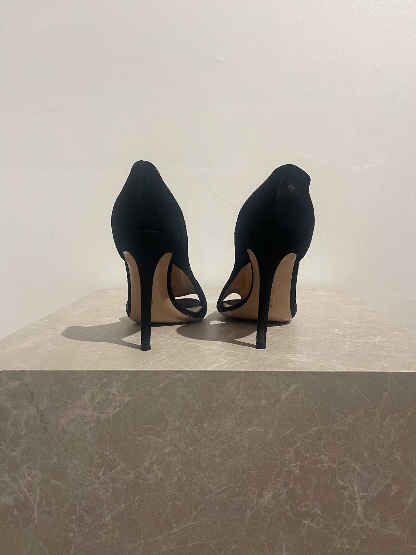 Sandales Gianvito Rossi noires T.37