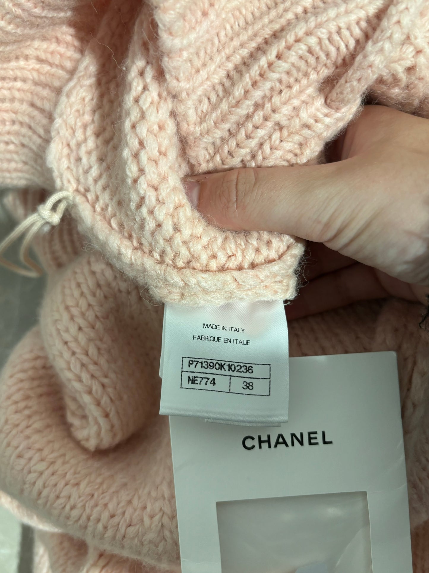 Jogging Chanel rose T.38 NEUF