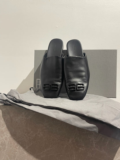 Mules Balenciaga noires T.41