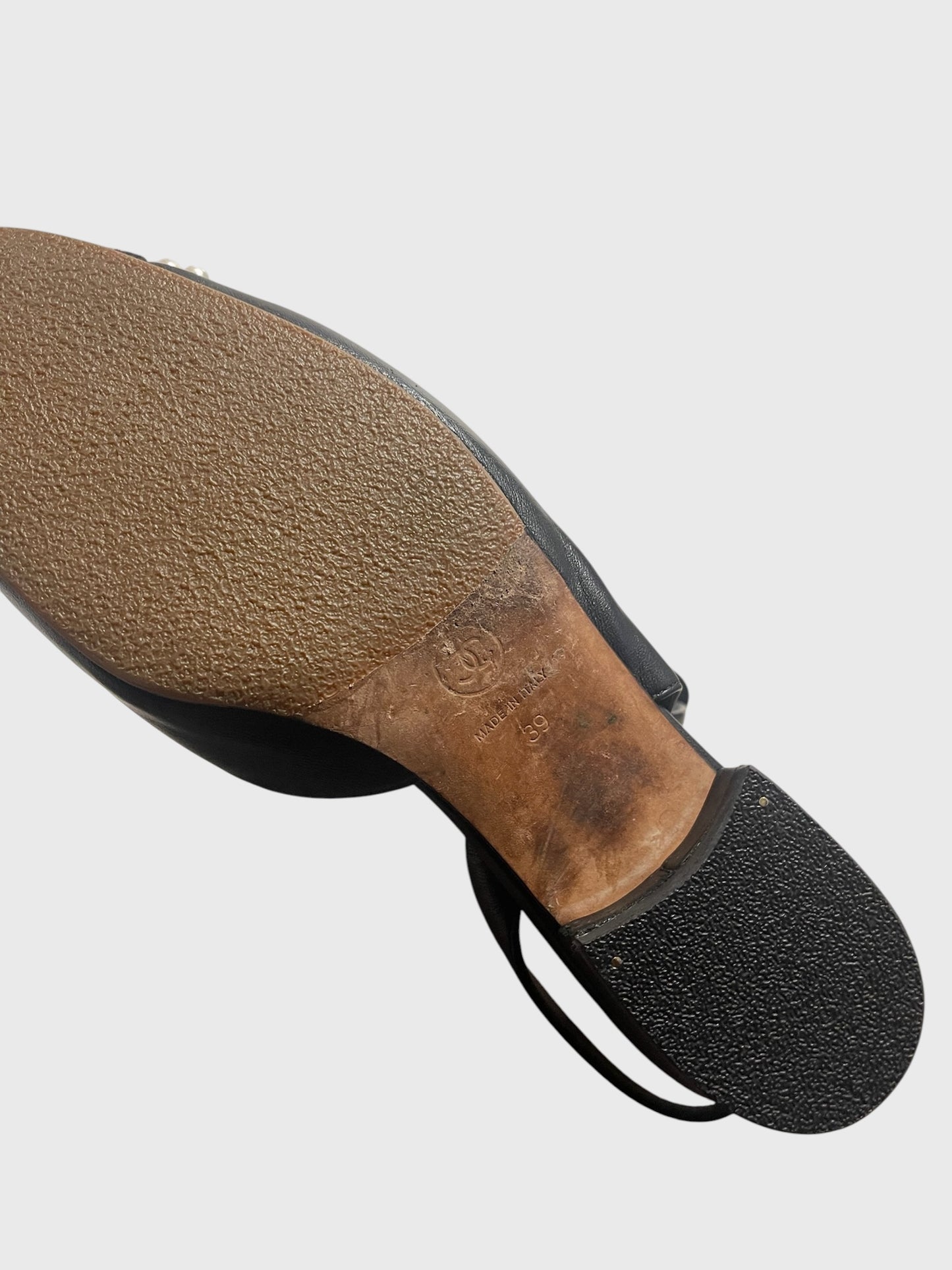 Slingback Chanel noires T.39