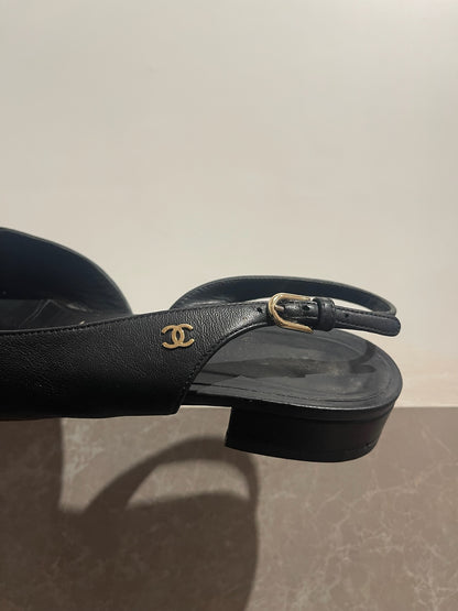 Slingback Chanel noires T.39