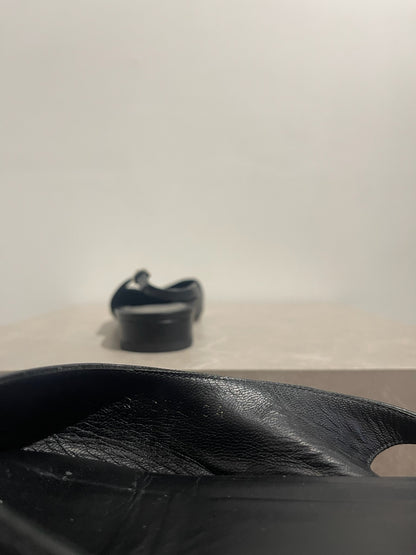 Slingback Chanel noires T.39