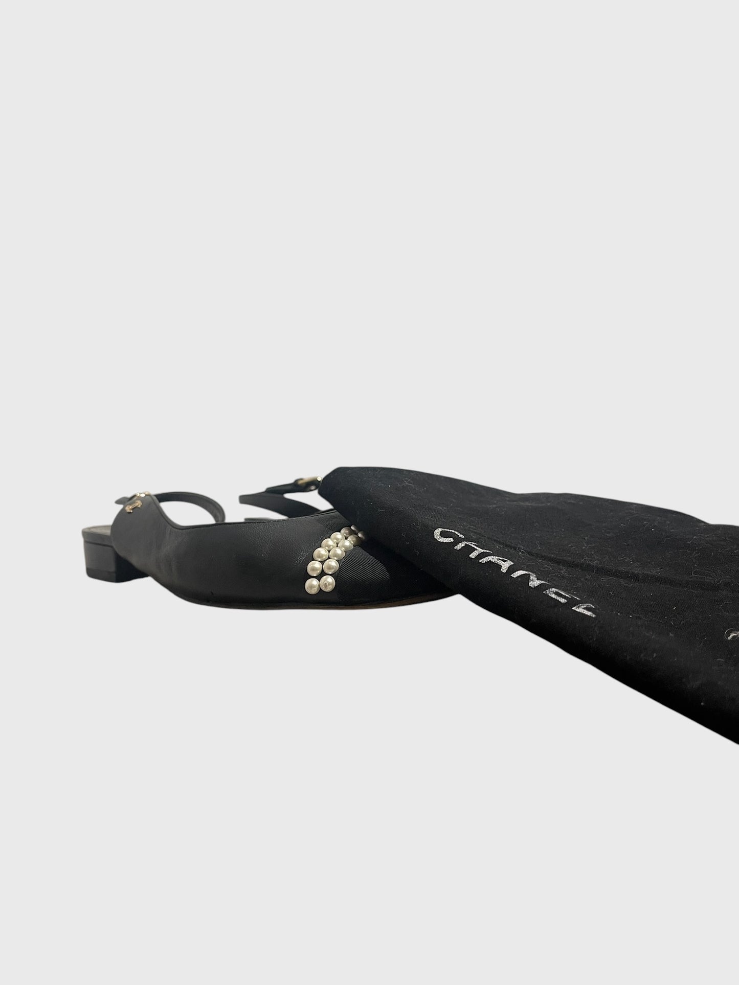 Slingback Chanel noires T.39