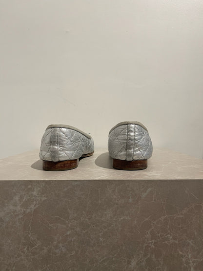 Ballerines Chanel argentées T.38,5