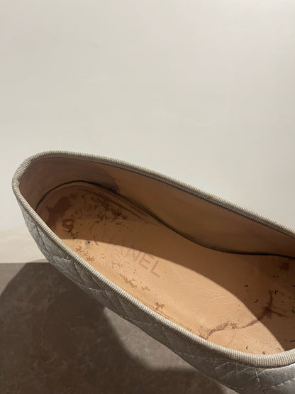 Ballerines Chanel argentées T.38,5