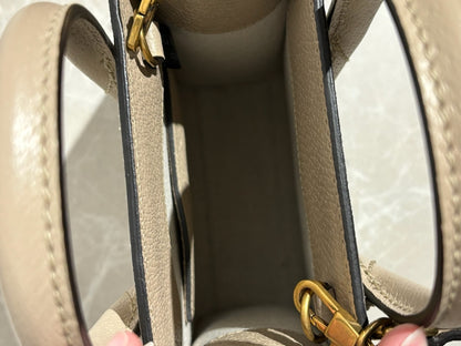 Sac Gucci mini cabas GG NEUF