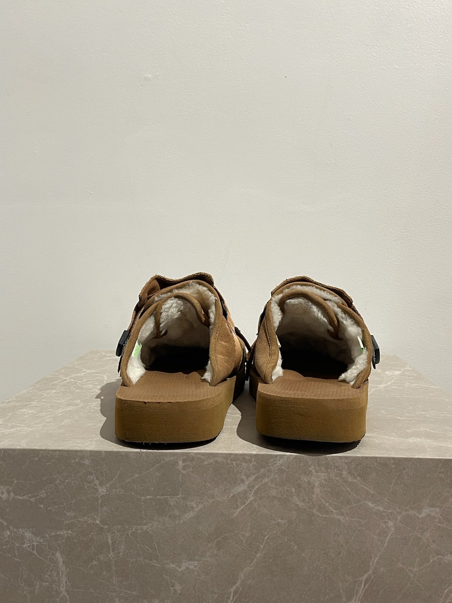 Mules Suicoke x Alanui camel