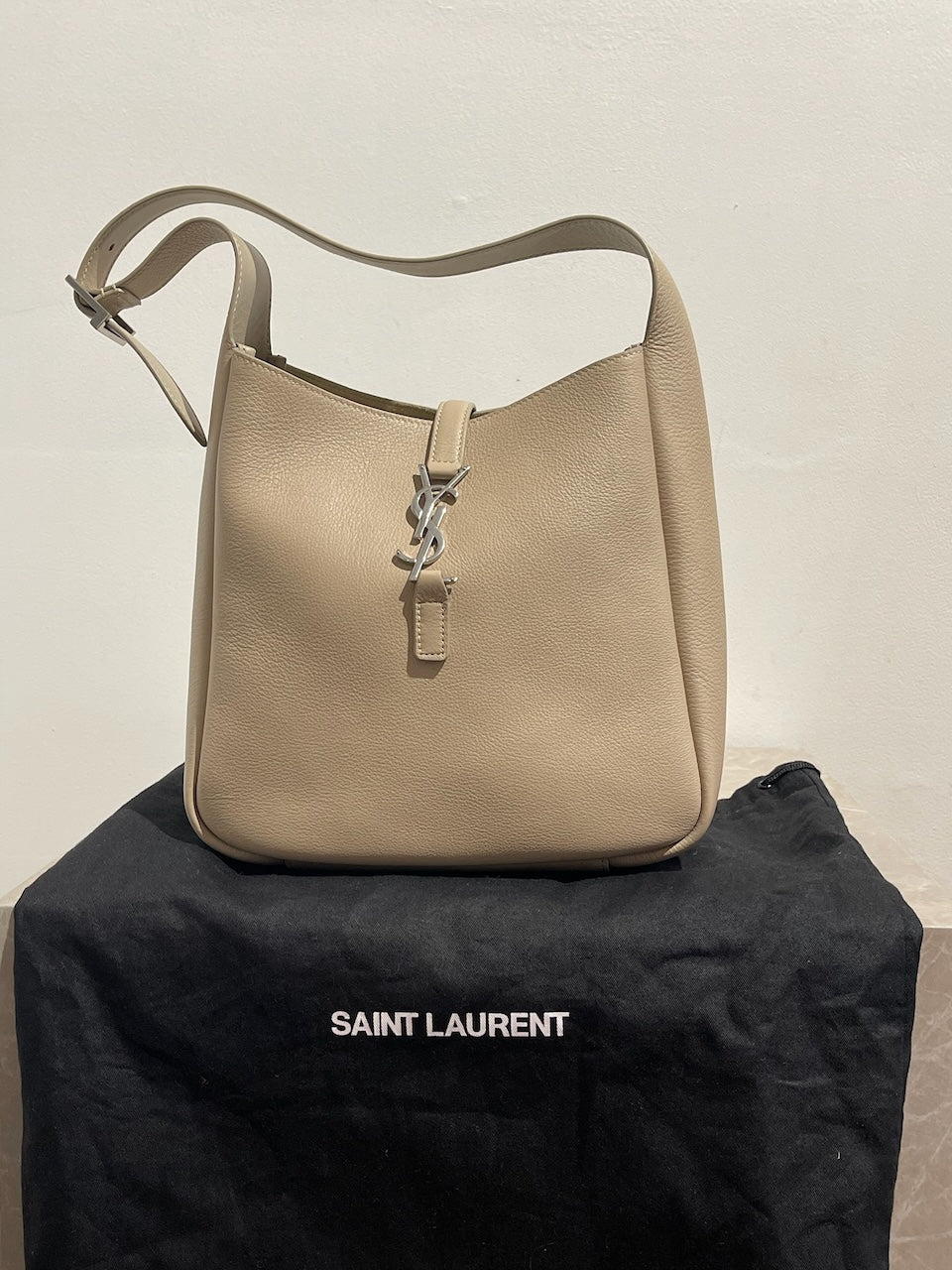 Sac Saint Laurent Le 5 à 7 beige