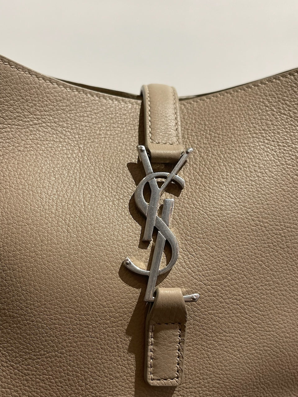 Sac Saint Laurent Le 5 à 7 beige