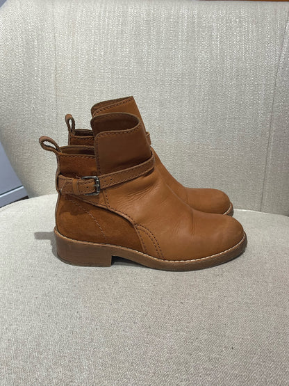 Boots Acne Studios camels T.35