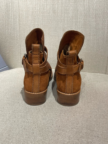 Boots Acne Studios camels T.35