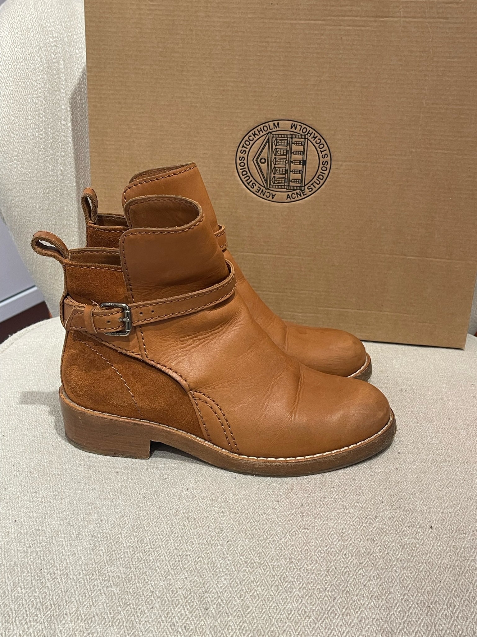 Acne clover boots best sale